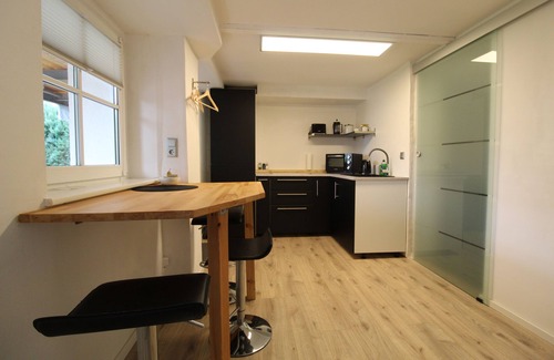 Kirchditmold Apartment | Private apartment with separate entrance