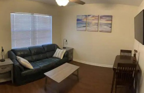 Newberry House | Private attached guest suite