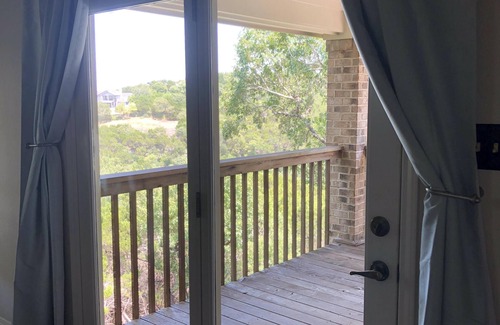 Rob Roy On The Lake House | Private Austin Oasis: Luxe Home with Amazing Views & Infinity Pool