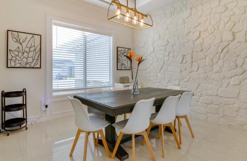 Brownsville House | Private Backyard Oasis Brownsville Family Home