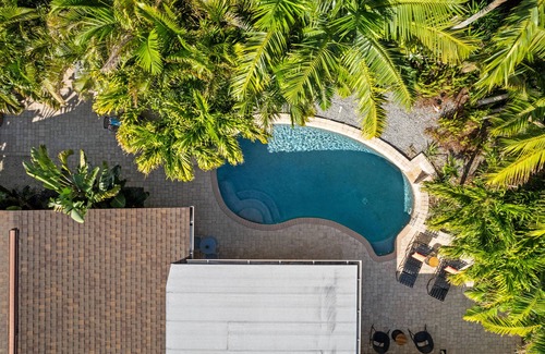 West Bradenton House | Private Backyard w/Heated Pool Near Anna Maria Island & Siesta Key Beaches!