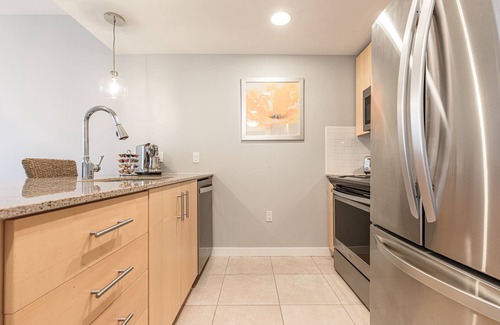 Baytowne Wharf Condo | Private Balcony ~ Community Pool ~ Fitness Center