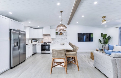White Marlin Beach House | Private Beach Access: Islamorada Canal-Front Home