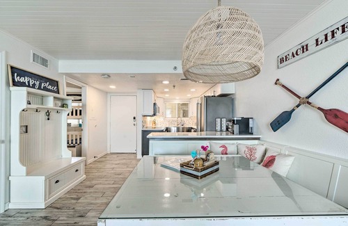 Hudson Condo | Private Beach Access & Gulf Views: Hudson Condo!