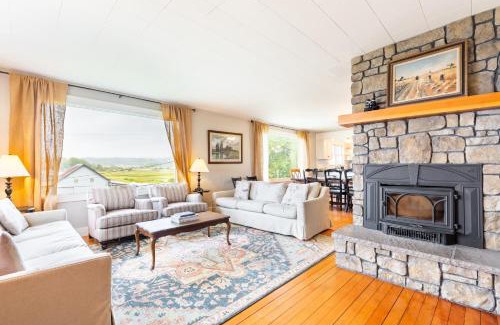 Maxwelton House | Private Beach Access Water Views Sleeps 18 Historic 6BDR Farmhouse w Deck
