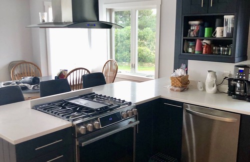 Old Saybrook House | Private beach community home across the street access to Cornfield Point Beach.