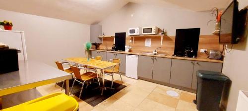 Dolgellau Hostel | Private Bedroom at The Bunkhouse in Snowdonia Perfect for Bikers and Walkers