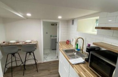 Stamford Apartment | Private Bedroom Studio Downtown