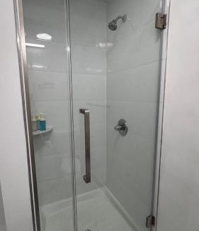 West New York House | Private Bedroom with Dedicated Bathroom 15mis NYC