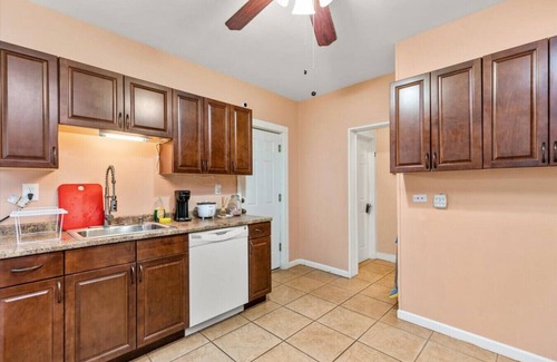 Bridgeport Apartment | Private bedroom, Yale and St. V