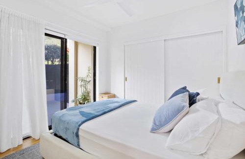 Burleigh Heads Apartment | Private Burleigh Retreat, Short Walk to Beach