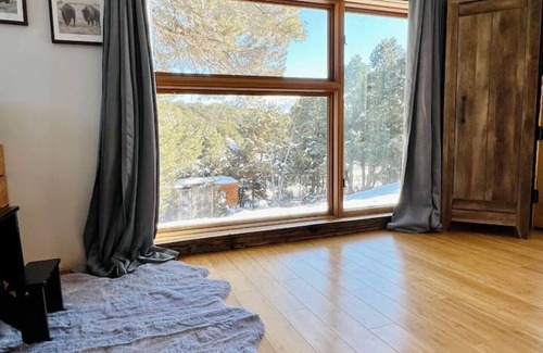 Missouri Heights Cabin | Private Cabin and Hot Tub in the Woods