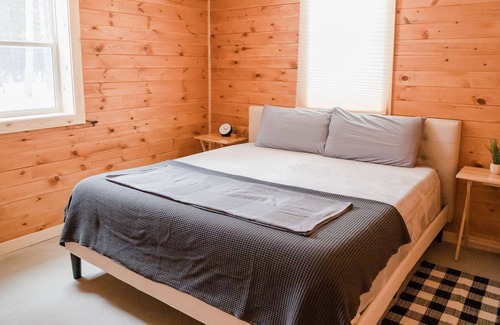 Menahga Cabin | Private cabin on 80 wooded acres
