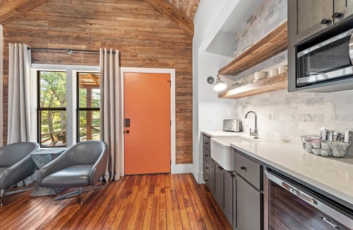 Comfort Cabin | Private cabin with Two Queen Beds, Private Patio with Creek View