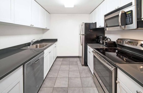 Hoboken Apartment | Private & Clean 1BR | Work Remote | Hoboken Riverfront | Easy access to NYC