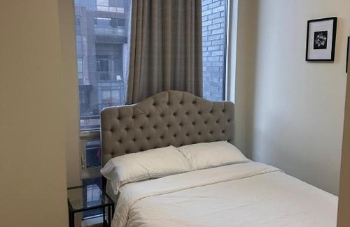 Hurontario House | Private comfort room