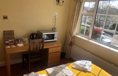 Clontarf House | Private comfortable bedroom