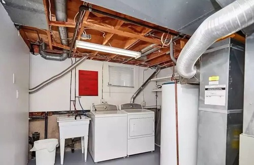 Welland Apartment | Private Comfortable room for two