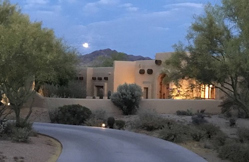 North Scottsdale House | Private Contemporary Adobe on 5 Acres, Beautiful Mountain Views, Salt Water Pool