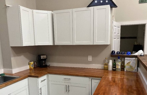 Rollinsford Condo | Private Converted 1700 Barn - 2 Bedrooms, 1 Bath