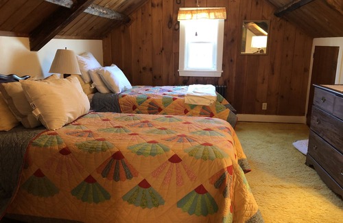 Sebascodegan Island Cottage | Private cottage in Cundy's Harbor, walk to ocean - discount for month-long stays
