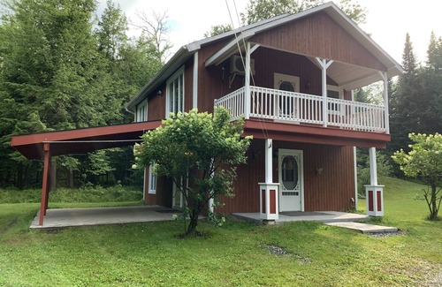 Orford Ski Chalet | Private Cottage near Magog , Mont Orford & Lake Memphremagog