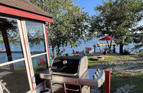 Carden Cottage | Private Cottage | Waterfront | Kawartha Lakes