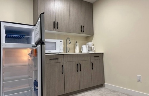 Fort Gary House | Private Cozy 1 Bedroom Basement Suite