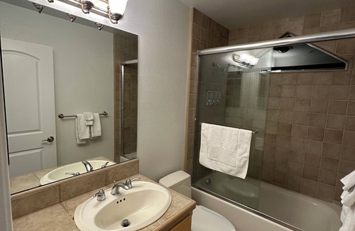 Alamo House | Private & Cozy 1-bedroom guest house in delightful Alamo with WiFi, AC