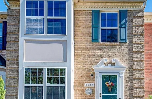 Arnold Apartment | Private Cozy Basement Apartment