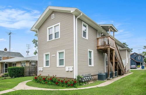 Michigan City Apartment | Private & Cozy Great Location!
