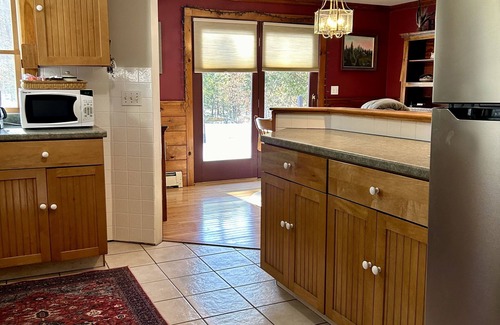 Bar Mills House | Private & Cozy Home on Wooded Lot