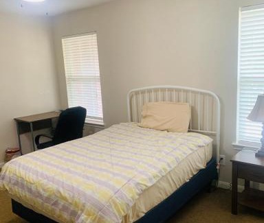 Cypress House | Private Cozy Lock Room 1