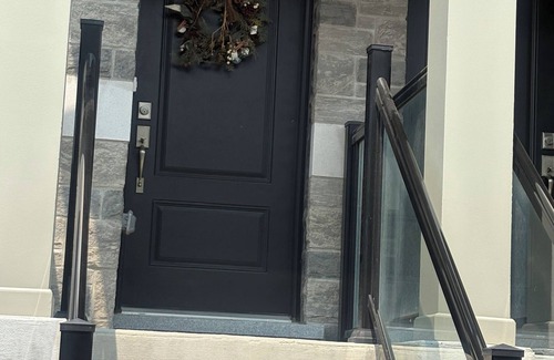 Durham Region Condo | Private , cozy room in Oshawa- Free parking.