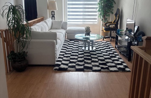 Durham Region Condo | Private , cozy room in Oshawa- Free parking.