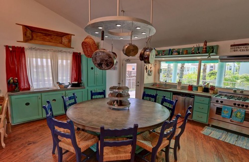 South Padre Island House | Private Custom Home Resort Feel, Large Decks Heated Sports Pool 3 Stories11 Beds