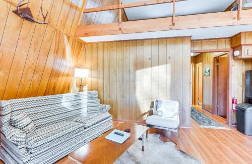 Murphy House | Private Deck and Fire Pit Secluded Cabin in Murphy