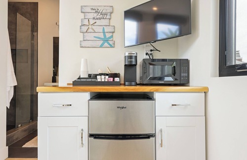 Del Mar Condo | Private Del Mar Casita Guest House - Ocean Views, Blocks from Downtown & Beach