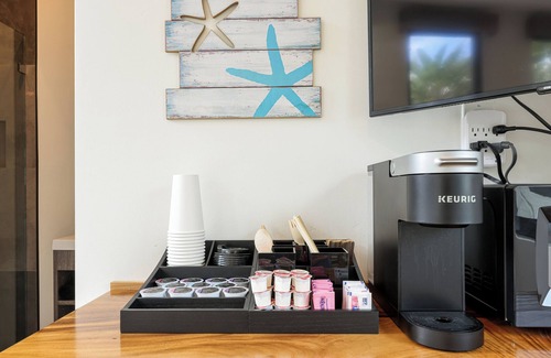 Del Mar Condo | Private Del Mar Casita Guest House - Ocean Views, Blocks from Downtown & Beach