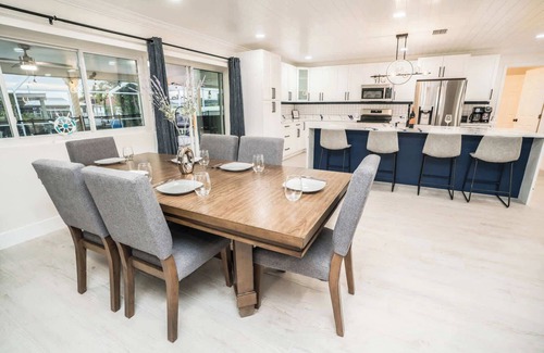 Apollo Beach House | Private Dock~Covered Pool~Hot Tub~Game Room Fun!