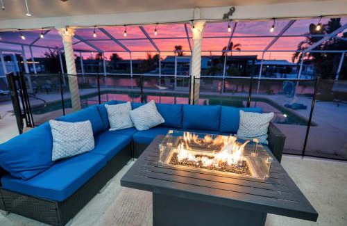 Apollo Beach House | Private Dock Heated Pool Hot Tub Game Room Fun