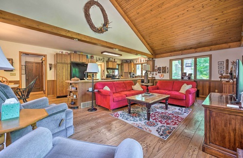 Three Rivers House | Private Dock & Stunning Views: Corey Lake Getaway!