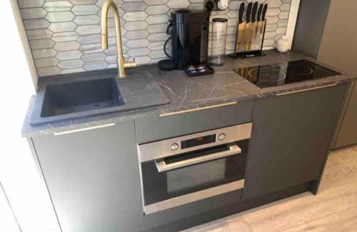 Salford Apartment | Private entrance 1 bed studio Salford - Perfect location for Concerts, RHS Gardens, Manchester City Centre and Salford Quays