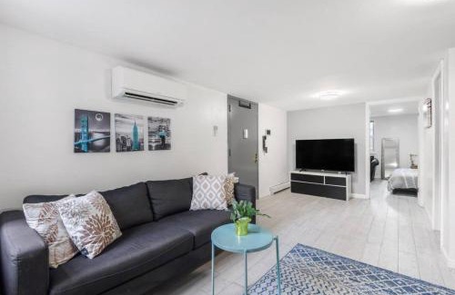 Williamsburg Apartment | Private Entrance, 2BR 2BA in Vibrant Neighborhood!
