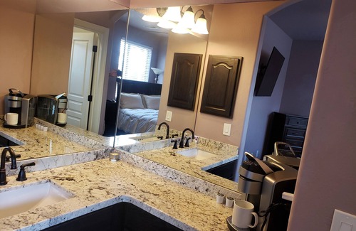 Desert View Village House | Private entrance looking onto Oasis