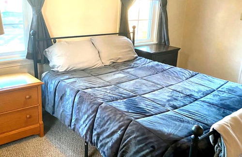 Deering Center Apartment | Private Entrance Residential Portland