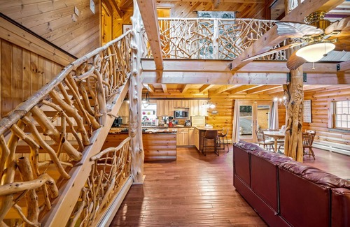 Wakefield House | Private Fall Lakefront Cabin w/Fire Pit & Hot Tub