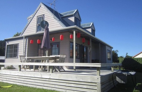 Hahei House | Private family beach house