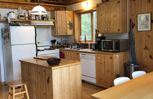 Ely Cabin | Private Family Retreat on Lake Burntside Ely