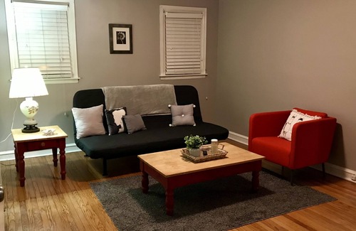 Rhawnhurst House | Private first floor duplex in Northeast area